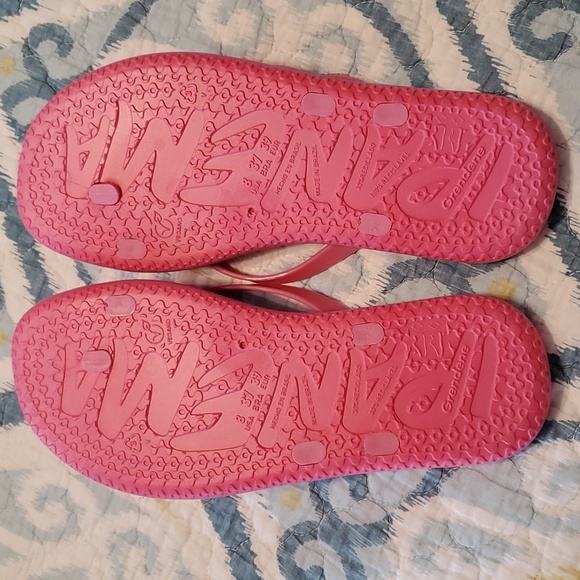 Ipanema pink sandals 8M - Picture 2 of 6